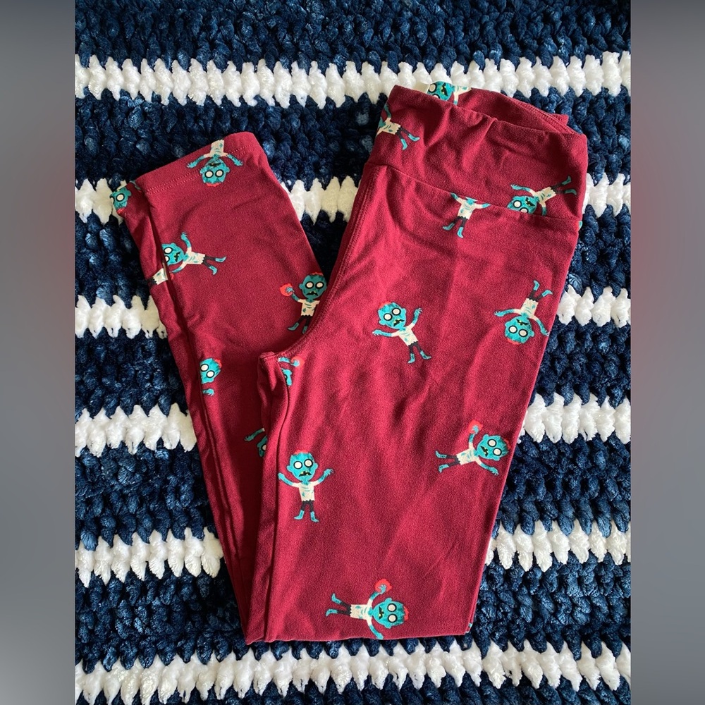 LuLaRoe OS Zombie Leggings